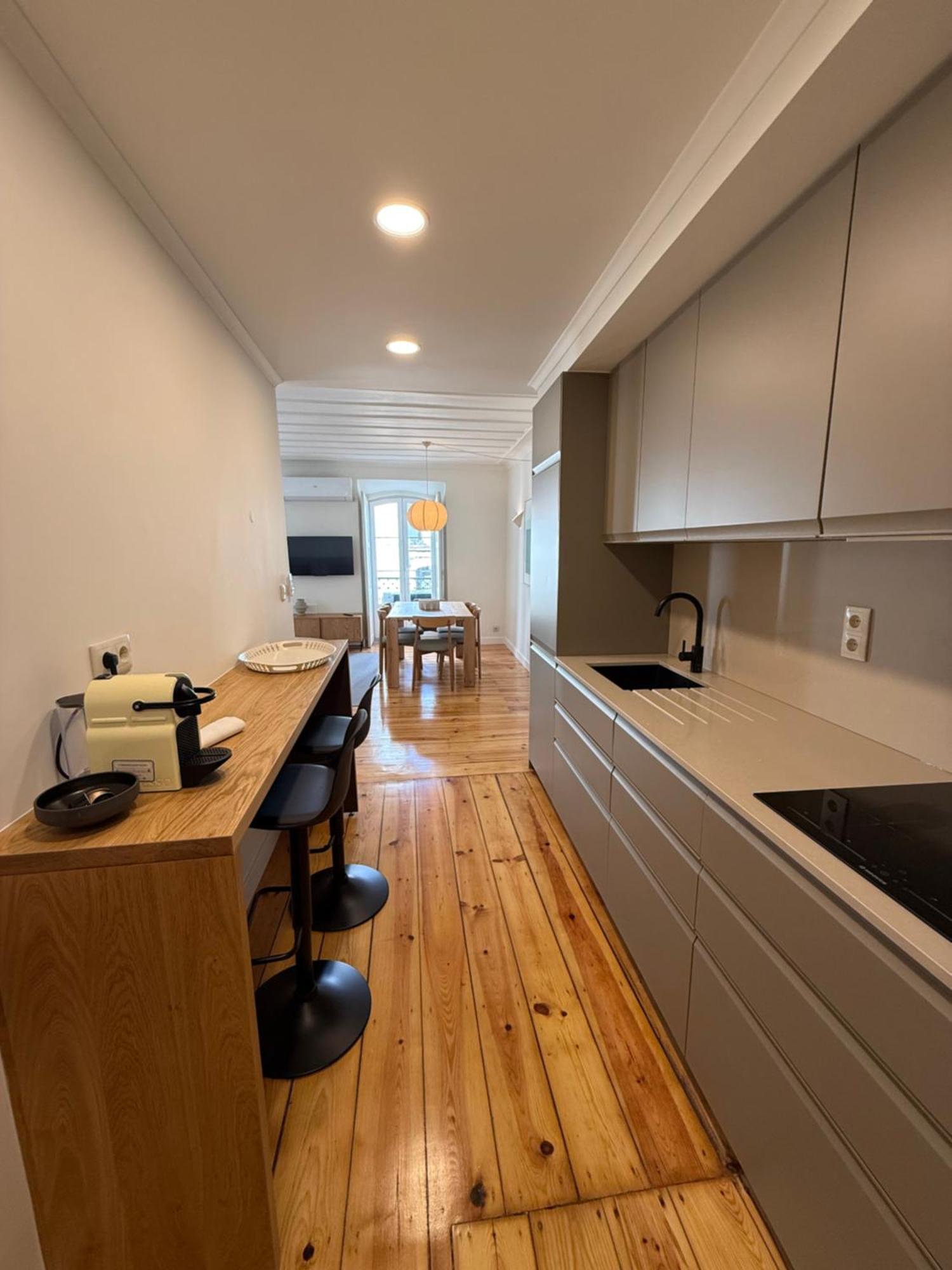 C1 Remodeld Beautiful Charming 2Br Apartment - Bairro Alto Lisboa Exteriör bild